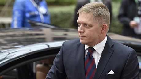 Slovenský premiér Robert Fico na summitu o uprchlické krizi v Bruselu. (23....