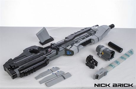 Halo 5 Guardians: MA5D Assault Rifle z LEGA