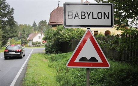Rizikovým místem na hlavním tahu z Plzn na Folmavu je také prjezd Babylonem.
