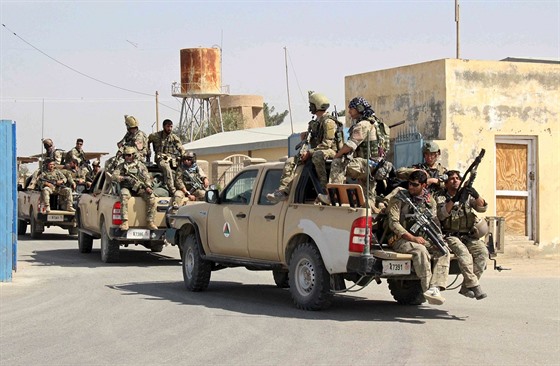 O kundúz afghánská armáda bojovala u loni (29. záí 2015)