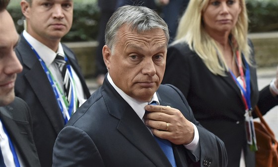 Maarský premiér Viktor Orbán na summitu o uprchlické krizi v Bruselu. (23....