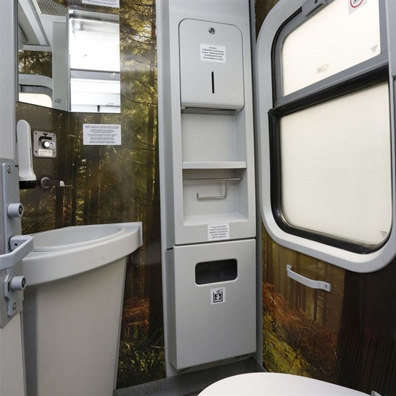 Toaletu pipomínající les u mají ve svých vozech napíklad slovenské ZSSK