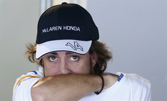 Fernando Alonso z McLarenu bhem trénink na VC Japonska.