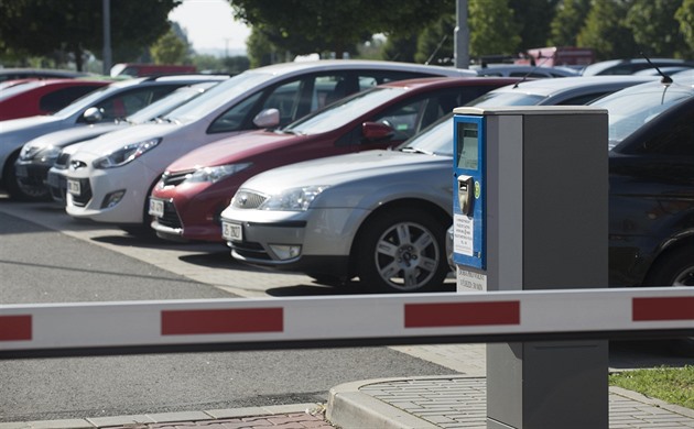 Mariánské Lázně vymýšlejí systém chytřejšího parkování, dotkne se všech