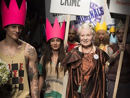 Nebyla by to Vivienne Westwoodová, aby svou neotesitelnou pozici v módním...