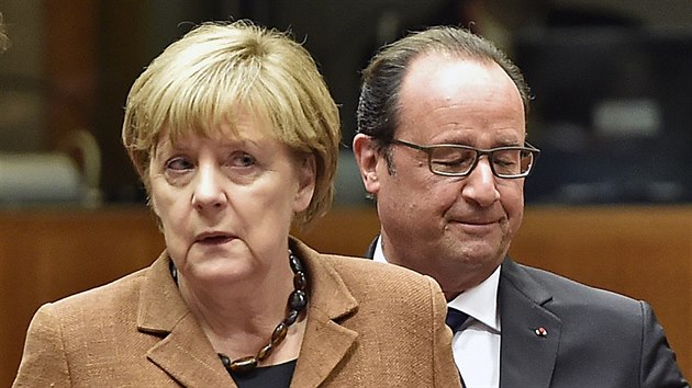 Nmeck kanclka Angela Merkelov a francouzsk prezident Francois Hollande na summitu k migran krizi v Bruselu (23. z 2015)