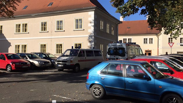 Arelem lihovaru v Dobrovici na Mladoboleslavsku otsl vbuch, zchrani oetili nkolik zrannch (22.9.2015)