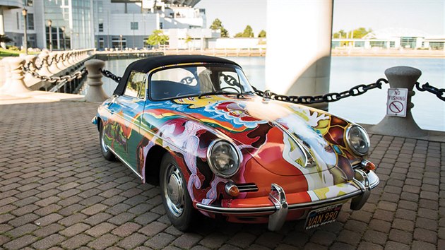 Porsche 356 C 1600 SC Cabriolet z roku 1964, kter patilo americk zpvace Janis Joplin, m do aukce.