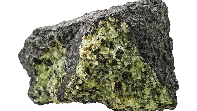 Peridot (u ns tak znm jako olivn) je minerl s promnlivm podlem hoku a eleza. Nzev zskal podle olivov zelenho zbarven. Stejn jako diamant se ad mezi drahokamy.