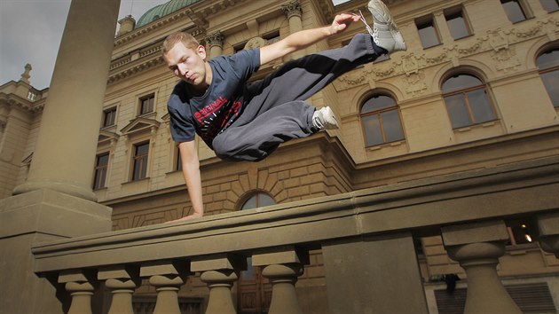 Team Overfly na vystoupen bhem Busking festu v Plzni. Na snmku Tom Ferenk. (23. z 2015)