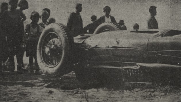 eskoslovensk jezdec Josef Brzdil se vroce 1934 dostal kexkluzivnmu Maserati 6C, jednomu ze sedmi kus, kter tovrna vyrobila. Hned na zatku prvnho trninku vOstrovaicch tce havaroval a vtroskch pevrcenho vozu zemel.