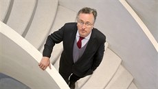 Constantin Kinský je pokračovatelem starobylého rodu, který po revoluci... Constantin Kinský je pokračovatelem starobylého rodu, který po revoluci...