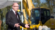 Na zahájení stavby promluvil i premiér Bohuslav Sobotka. Na zahájení stavby promluvil i premiér Bohuslav Sobotka.