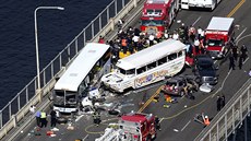 Obojživelný člun se v Seattlu srazil s autobusem (24. září 2015) Obojživelný člun se v Seattlu srazil s autobusem (24. září 2015)
