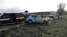 Nehoda osobního vozu mezi Slatinou a Libranticemi (24.9.2015).