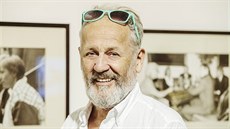Jiří Jírů na výstavě svých snímků z období, kdy byl oficiálním fotografem... Jiří Jírů na výstavě svých snímků z období, kdy byl oficiálním fotografem...