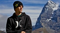 Hory, sníh, oblaka. Erik Roner miloval riziko a adrenalin. Hory, sníh, oblaka. Erik Roner miloval riziko a adrenalin.