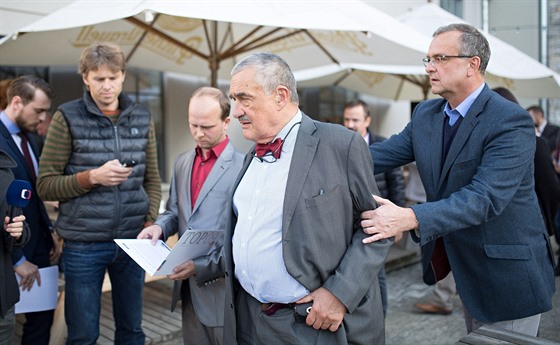 Karel Schwarzenberg oznámil, e na nadcházejícím snmu nebude kandidovat na...