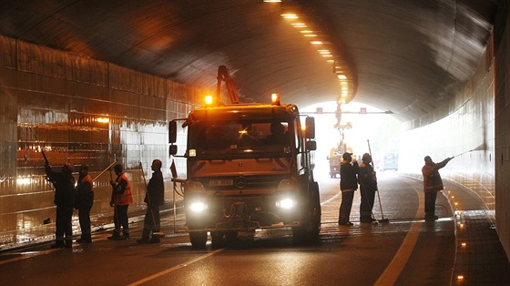 Ani istota Jihlavského tunelu není k zahození, dleitjí vak budou majáky,...