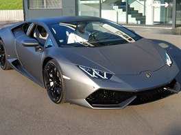 Mont specilnho vfuku Akrapovi na Lamborghini Huracn