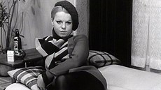 Iva Janžurová ve filmu Svatební noc (1970) Iva Janžurová ve filmu Svatební noc (1970)