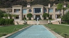Luxusní vila v Beverly Hills za bezmála 150 milionů dolarů Luxusní vila v Beverly Hills za bezmála 150 milionů dolarů