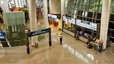 Inspirace pro Prahu: Pímo uprosted terminálu na letiti v malajsijském Kuala...