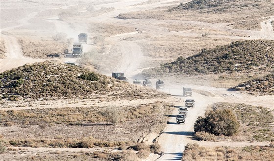 jednotky NATO bhem cviení Trident Juncture ve výcvikovém prostoru Sao...