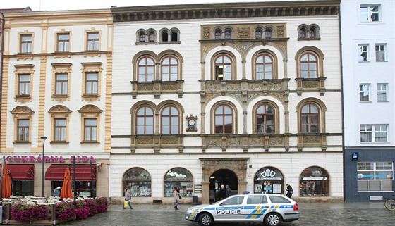 Jednou z kauz, která v posledních letech budila pozornost, byl nakonec neuskutenný prodej Edelmannova paláce, za který chtlo msto podezele nízkou ástku. Vydlal by na tom místní podnikatel.