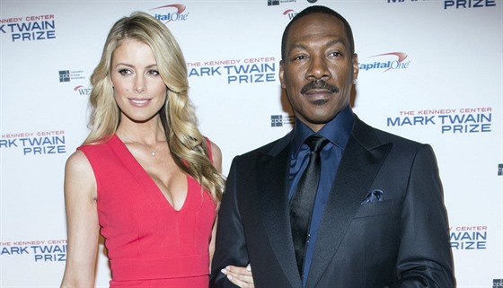 Paige Butcherová a Eddie Murphy (Washington, 18. íjna 2015)