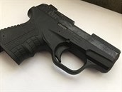 Kriminalisté při zátahu na drogové dealery zajistili drogy, několik set tisíc... Kriminalisté při zátahu na drogové dealery zajistili drogy, několik set tisíc...