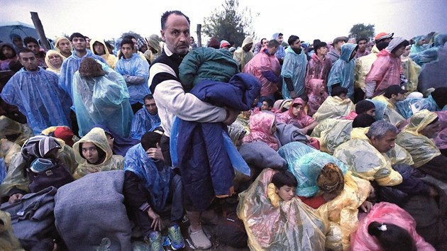 Uprchlci v chorvatsk vesnice Bapske (24. z 2015)
