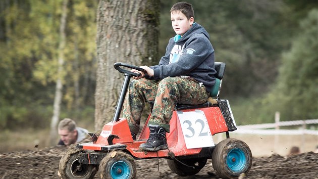 Traktorida v Horn Plan. Jedenctilet Marek Ondrek byl nejmladm astnkem.