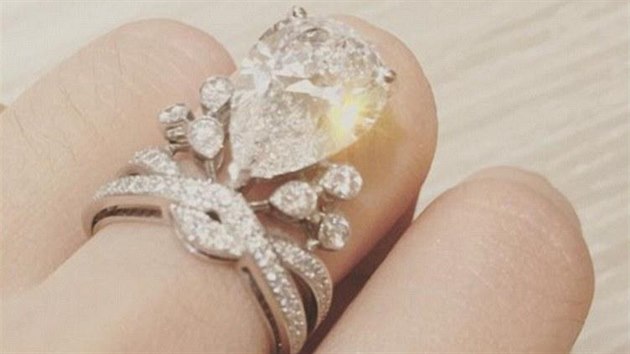 Diamantov prsten stl v pepotu 36 milion korun.