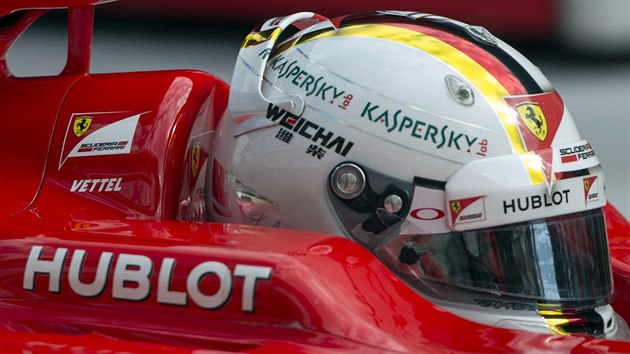 Sebastian Vettel bhem trninku na Velkou cenu Ruska