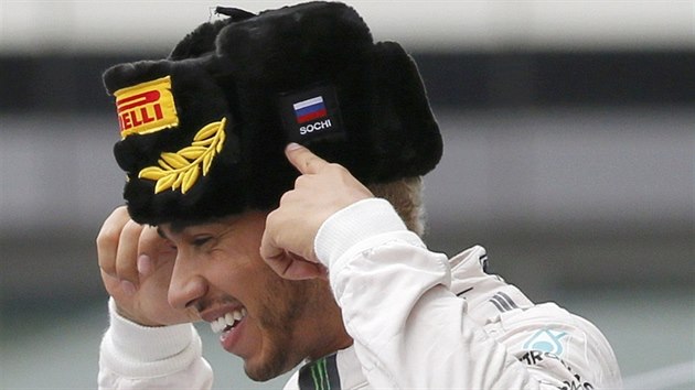 Lewis Hamilton m po Velk cen Ruska na nejvy stupe.