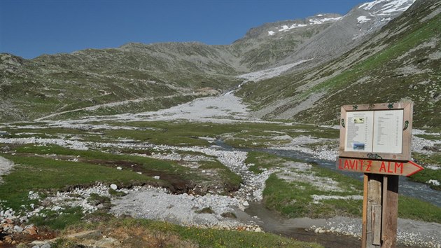 Zillertalsk Alpy, cestou od chaty Pfitscherjochhaus k pehrad Schlegeisspeicher