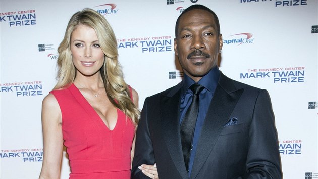 Paige Butcherov a Eddie Murphy (Washington, 18. jna 2015)