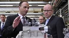 Předseda vlády Bohuslav Sobotka (vpravo) přijel 10. října v rámci návštěvy... Předseda vlády Bohuslav Sobotka (vpravo) přijel 10. října v rámci návštěvy...