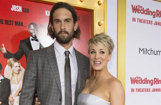 Kaley Cuoco a Ryan Sweeting (Hollywood, 6. ledna 2015)