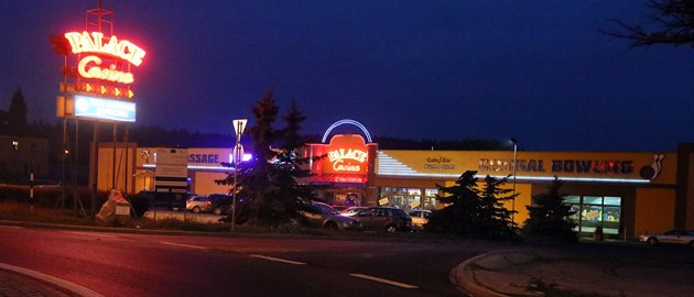Palace Casino hned u hraničního přechodu do Německa v lokalitě Svatý Kříž se... Palace Casino hned u hraničního přechodu do Německa v lokalitě Svatý Kříž se...