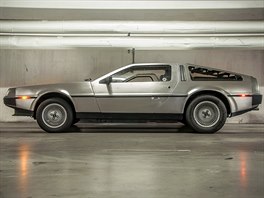 DeLorean DMC-12