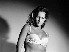 Ursula Andressov