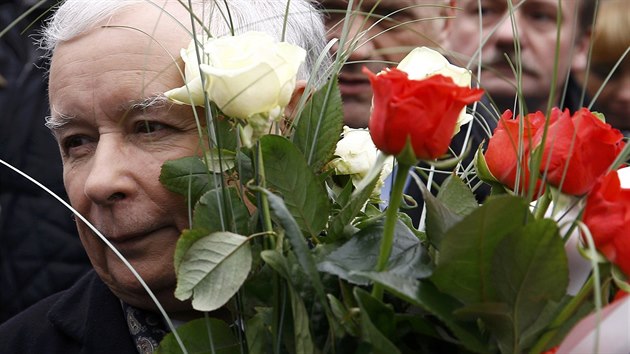 f strany Prvo a Spravedlnost Jaroslaw Kaczynski na pedvolebnm mtinku nedaleko Lode (14. jna 2015)