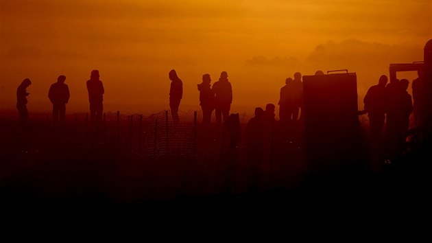 Uprchlci u msta Idomeni na ecko - makedonsk hranici (27. jna 2015)