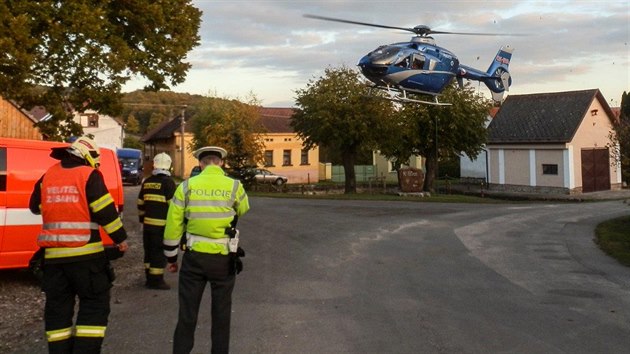 Pi nehod ve Vinaicch na Berounsku zasahoval tak zchransk vrtulnk