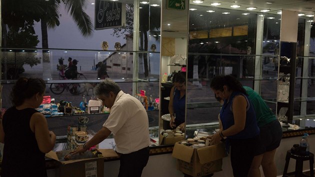 Mexiko oekv pchod huriknu Patricia (23. jna 2015)