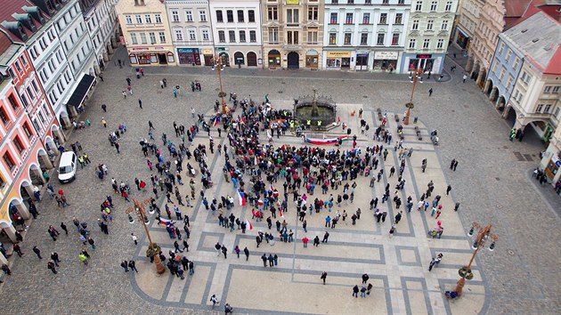 Libereckou demonstraci proti islmu oslovil poslanec Tomio Okamura (28. jna 2015).