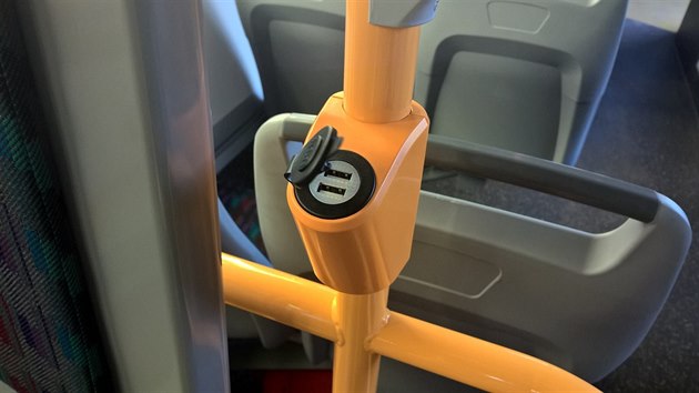 Autobus 165 je prvn mstsk linka s USB portem.