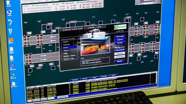 Monitor, ze kterho dispeer na praskm Strahov dohl na funknost technologi v tunelu Blanka (26.10.2015).